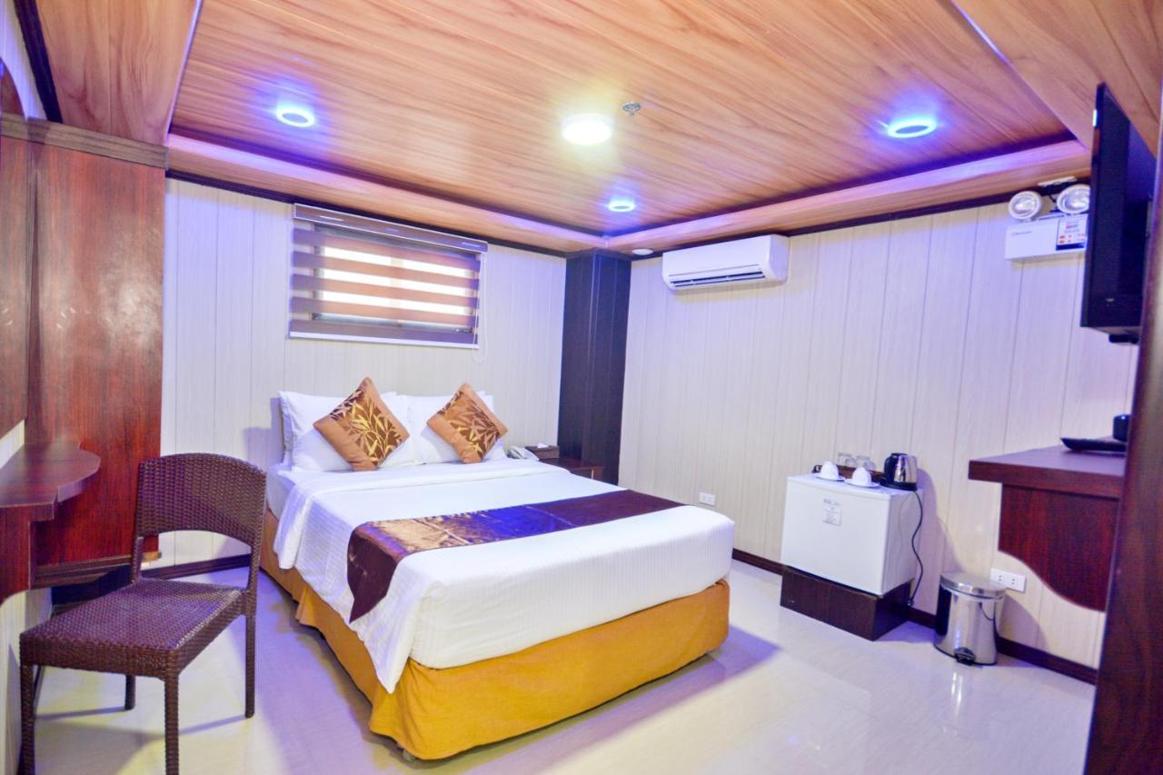 Diamond Water Edge Resort Balabag  Extérieur photo