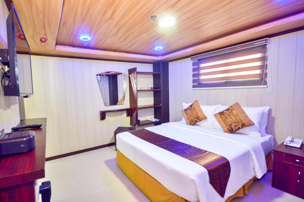 Diamond Water Edge Resort Balabag  Extérieur photo