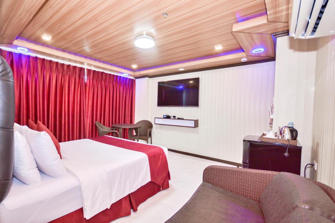 Diamond Water Edge Resort Balabag  Extérieur photo
