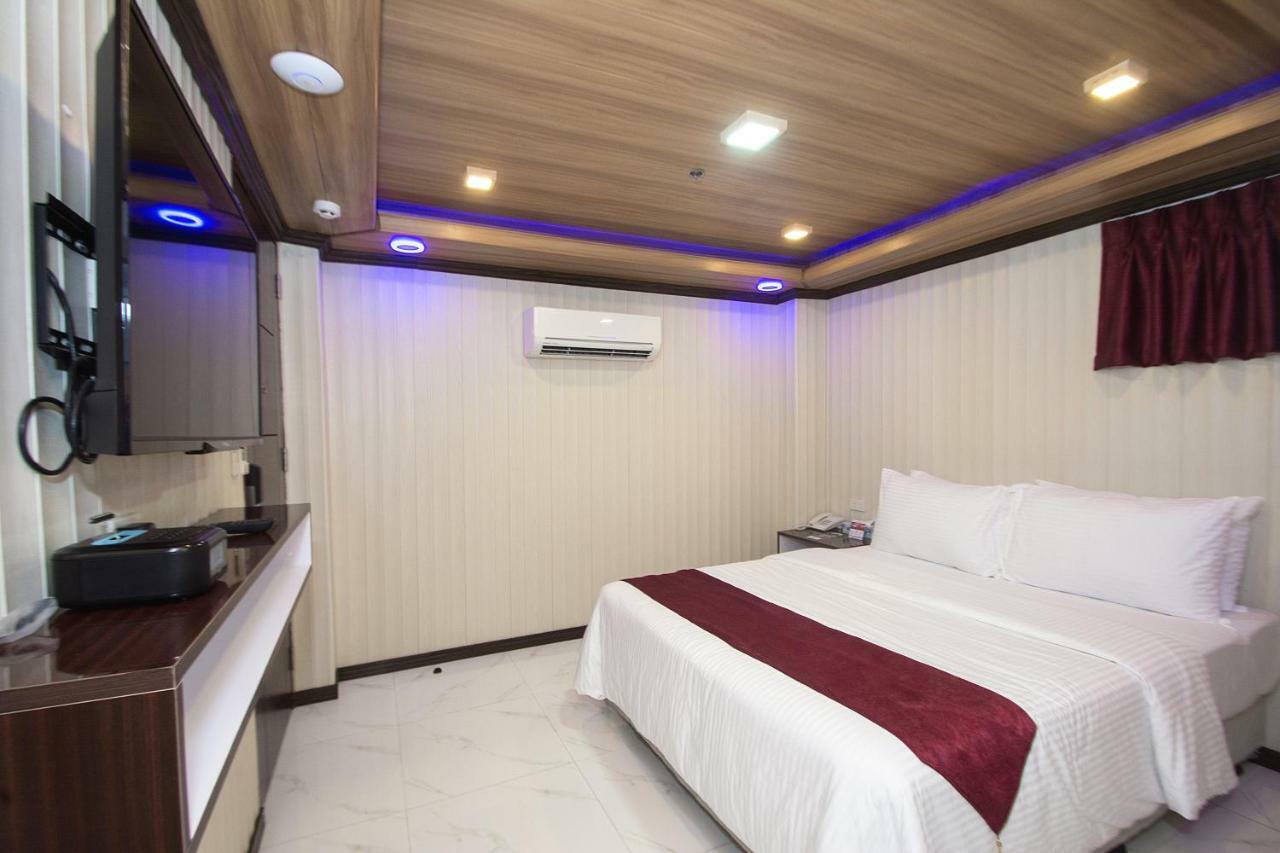 Diamond Water Edge Resort Balabag  Extérieur photo