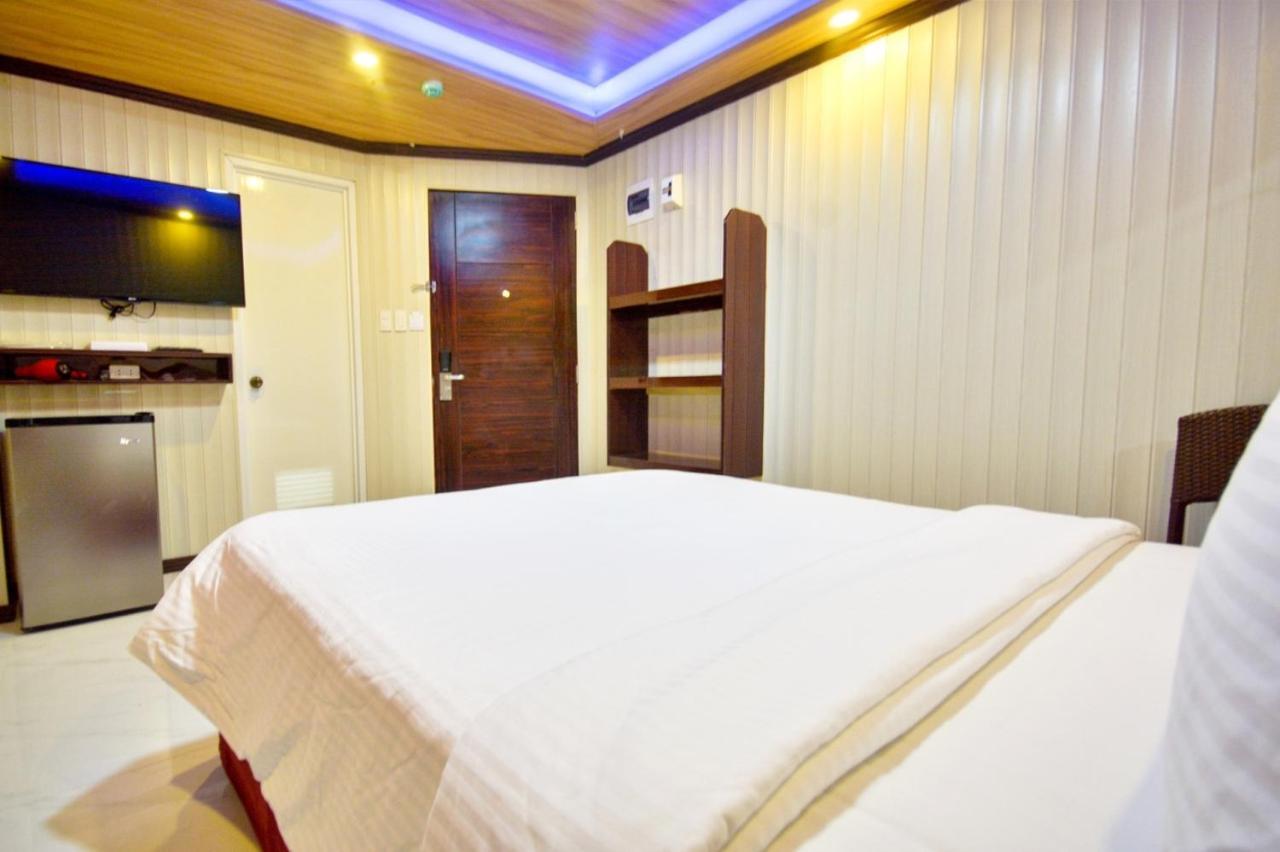 Diamond Water Edge Resort Balabag  Extérieur photo