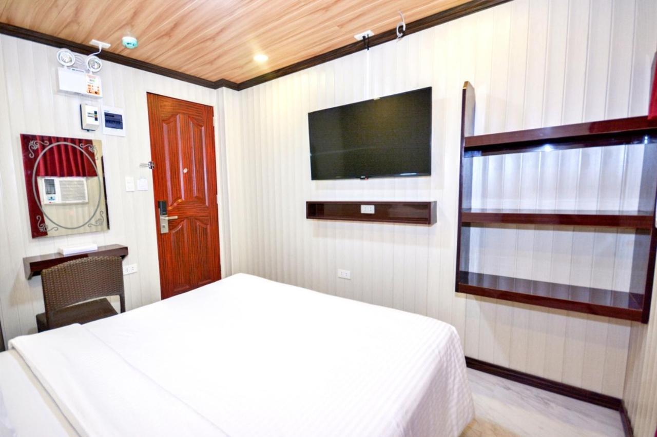 Diamond Water Edge Resort Balabag  Extérieur photo